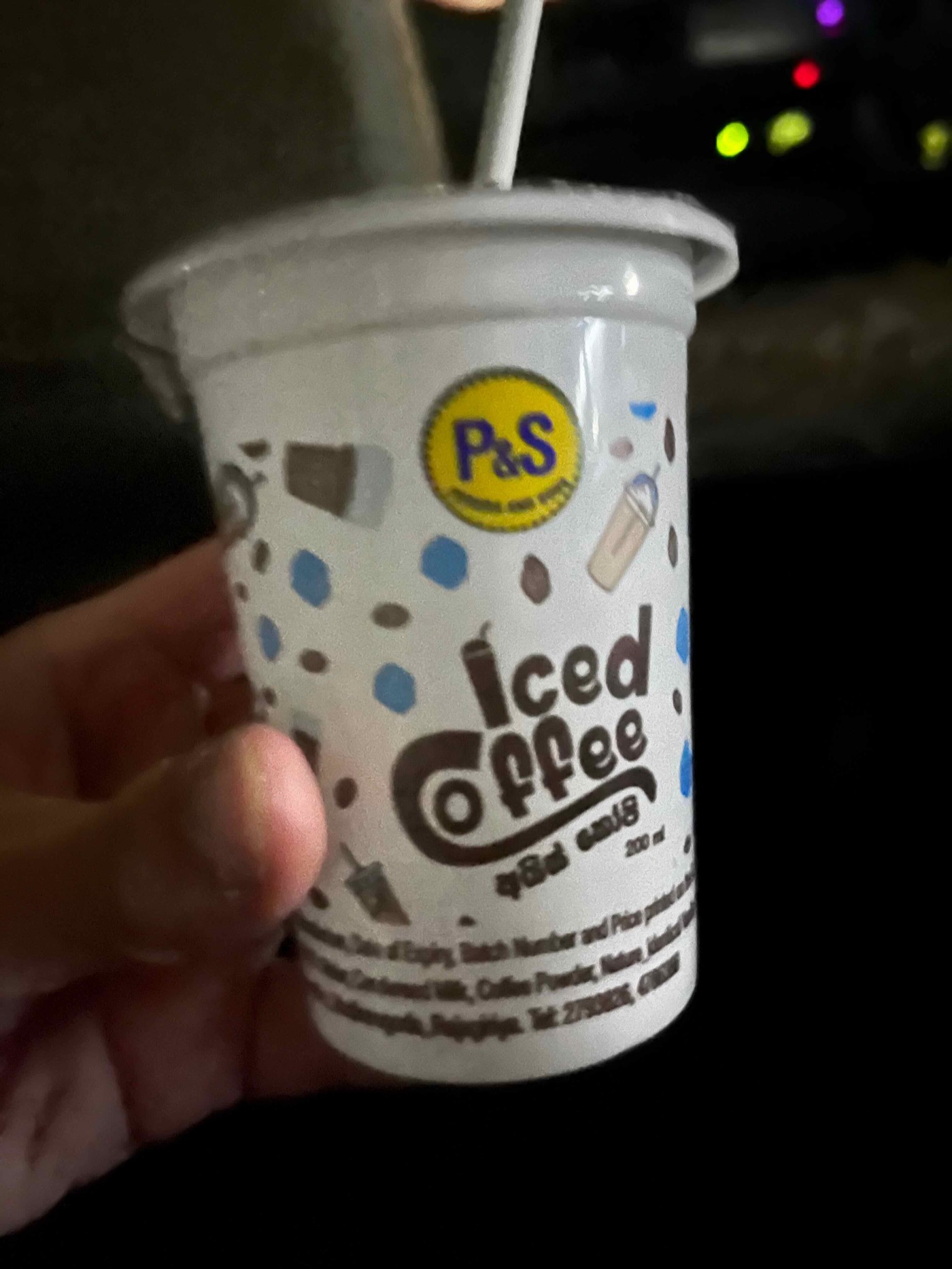 P&S Iced Coffee。スリランカのコンビニで買った200ml。ちょうどよい甘さ