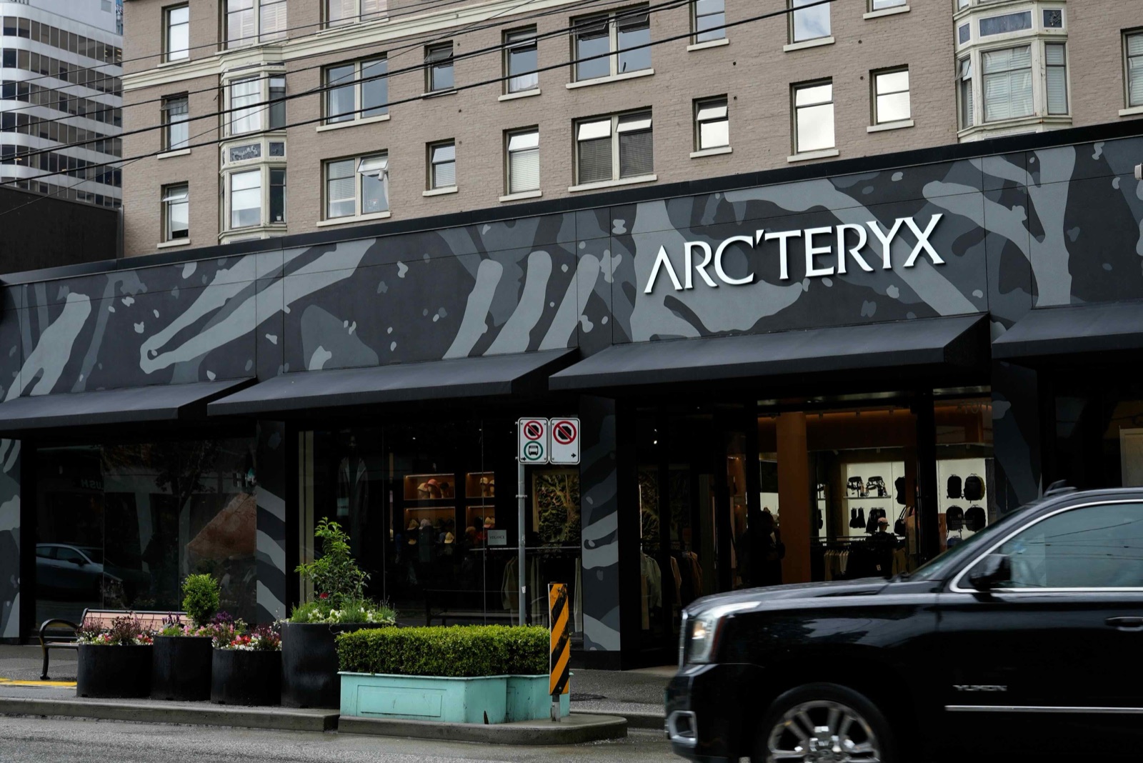 バンクーバーのダウンタウンにあるアークテリクス(Arc'teryx)の店舗外観